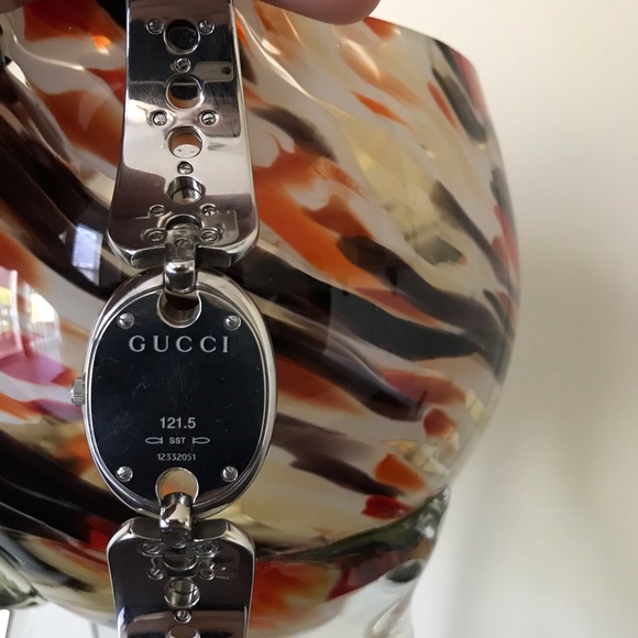*Fabulous GUCCI Buckle Watch W/ Mother of Pearl* - Picture 3 of 8